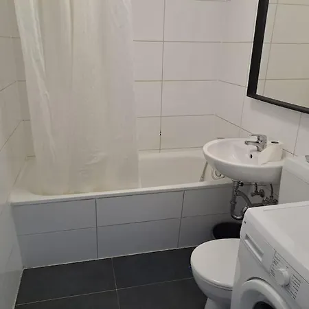 Uk416 Monteurwohnung In דירה